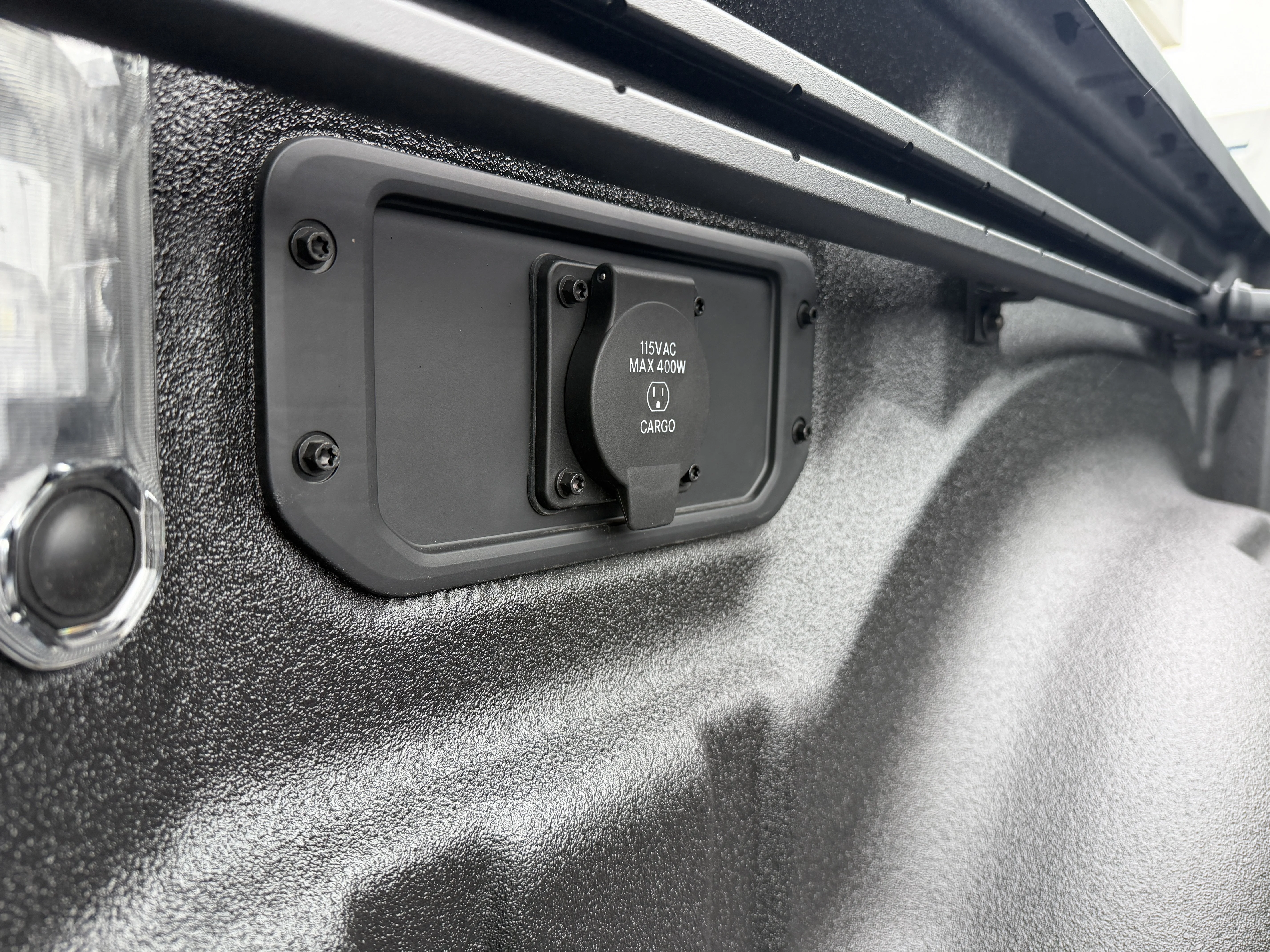 New 2026 Bright White Clear-Coat Exterior Paint RAM Laramie image 14