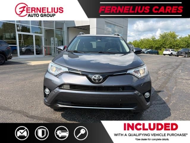 Used 2017 Gray Toyota XLE image 7