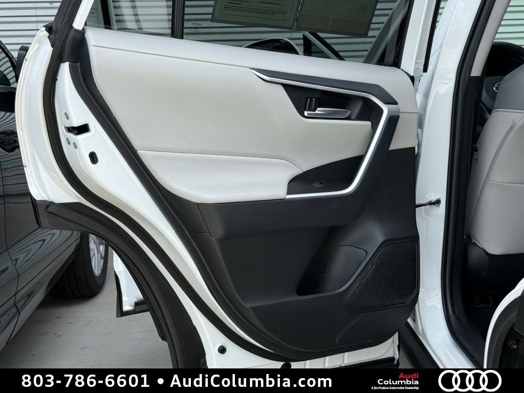Used 2025 Beige Toyota XLE Premium image 24