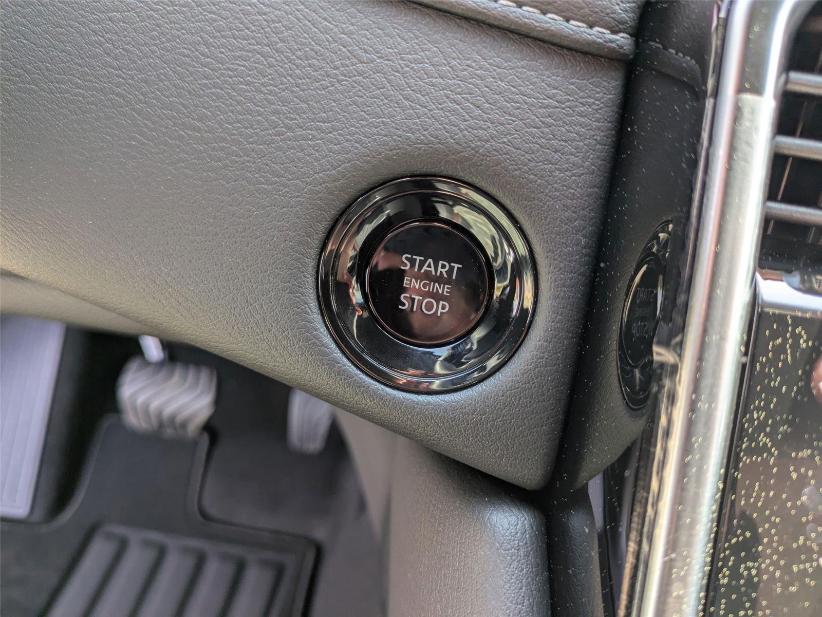 2025 Nissan Armada SL - Photo 20