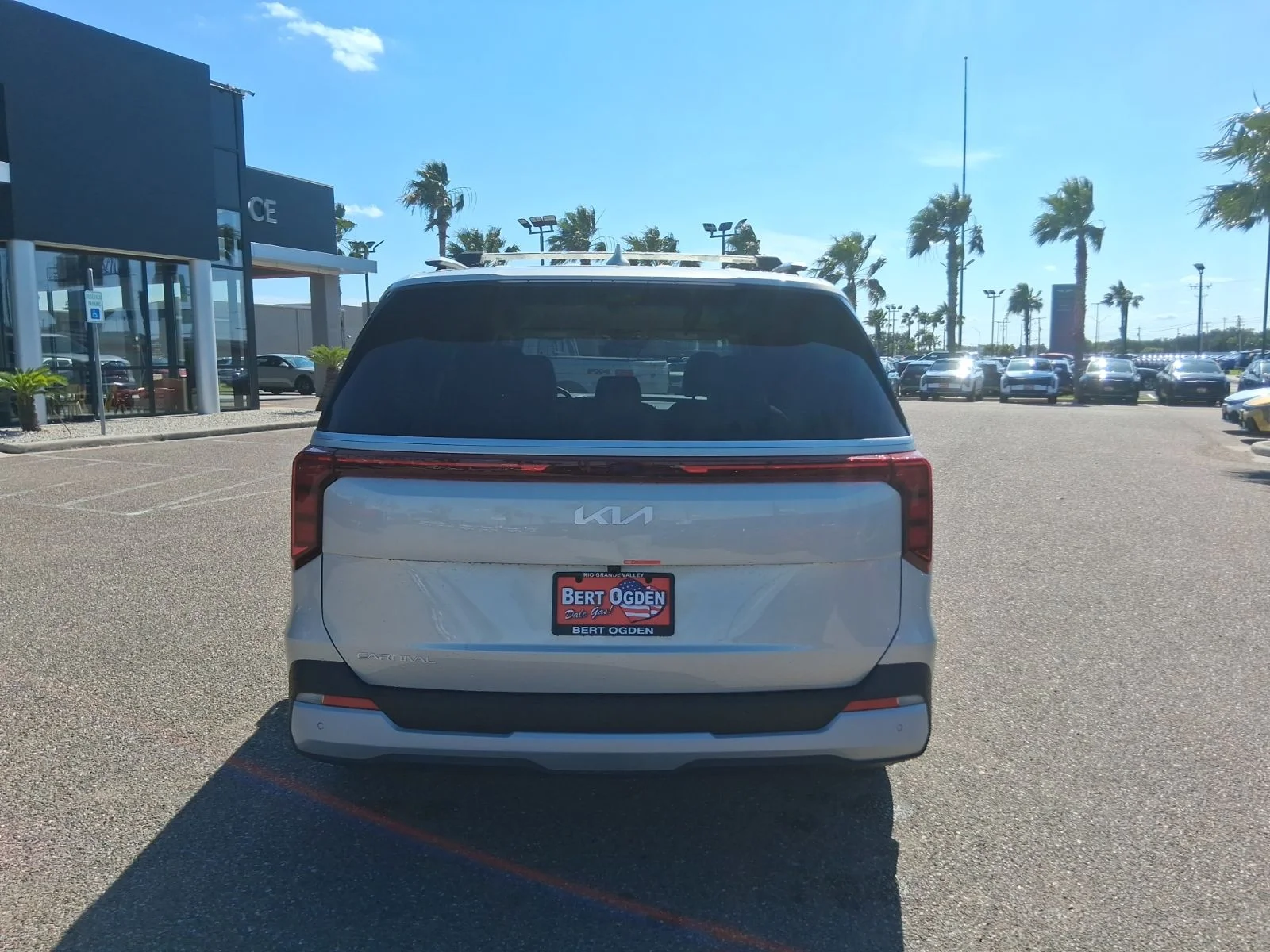 New 2026 White Kia EX image 5