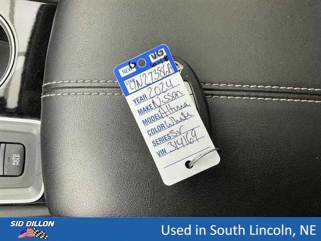 Used 2024 Pearl White Trico Nissan 2.5 SV image 8