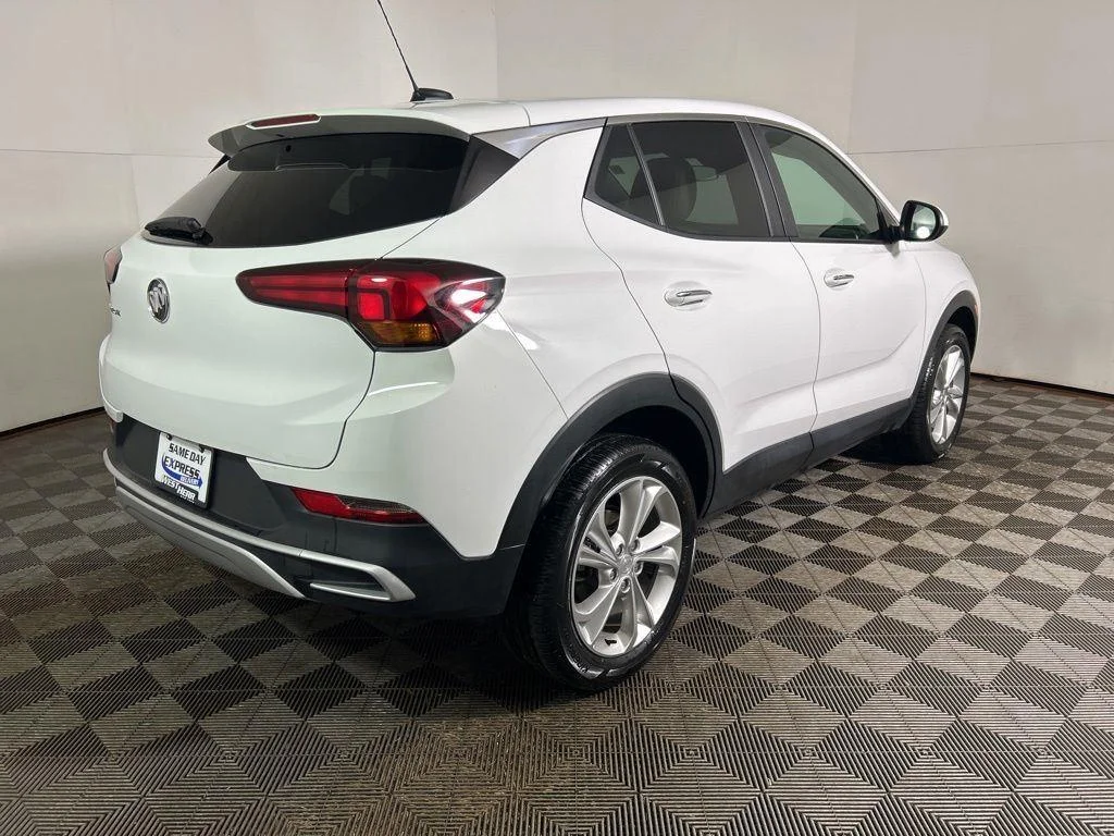 Used 2023 Summit White Buick Preferred image 6