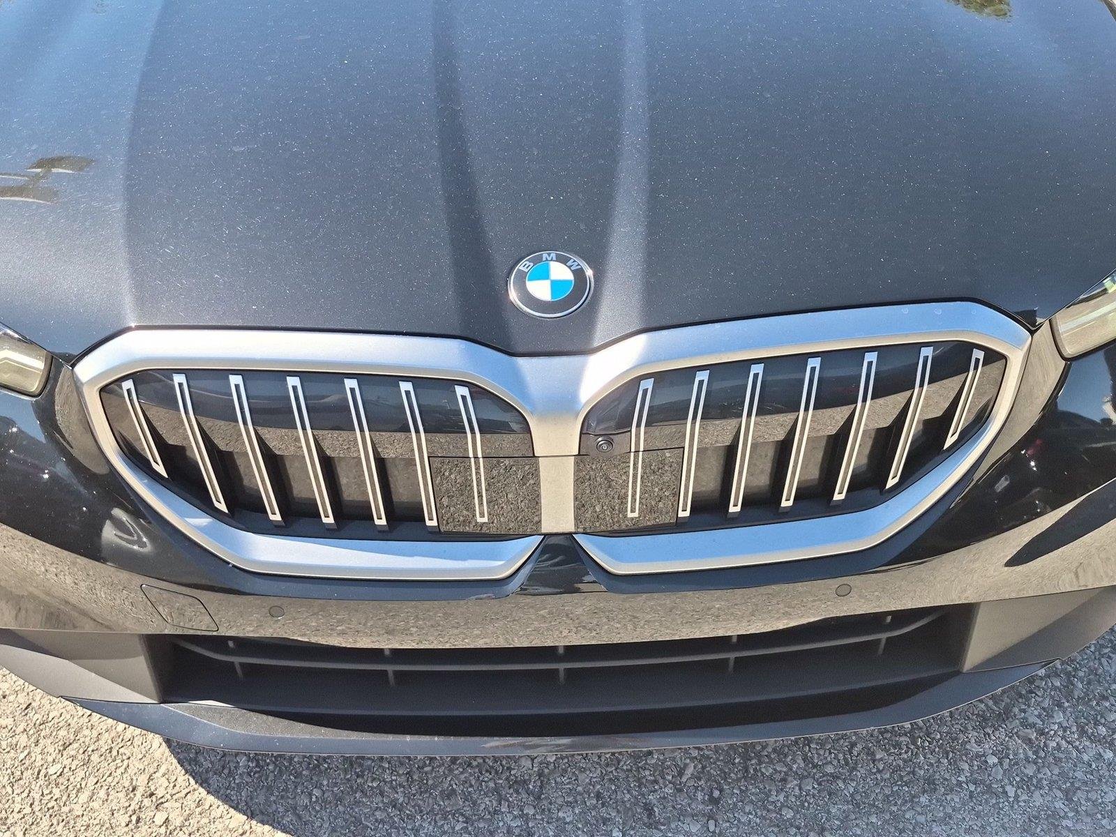 Used 2026 Black Sapphire Metallic BMW 530i image 13