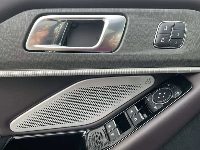 2026 Ford Explorer Platinum - Photo 33