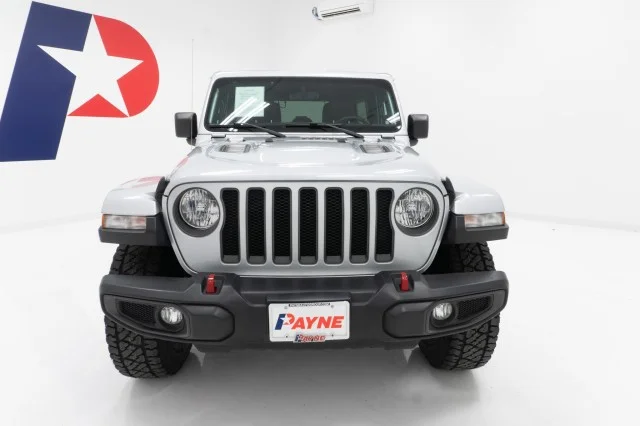 Used 2022 Silver Zynith Clearcoat Jeep Unlimited Rubicon image 2