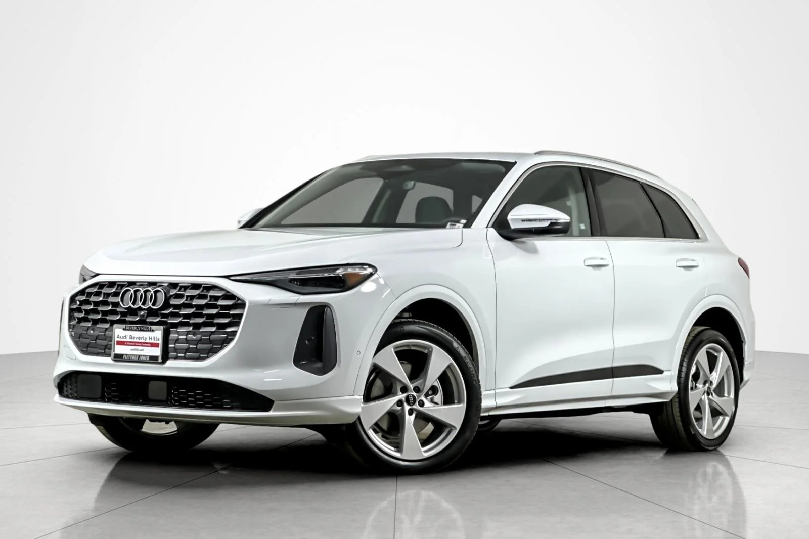 2025 Audi Q5 40 Premium Plus's photo