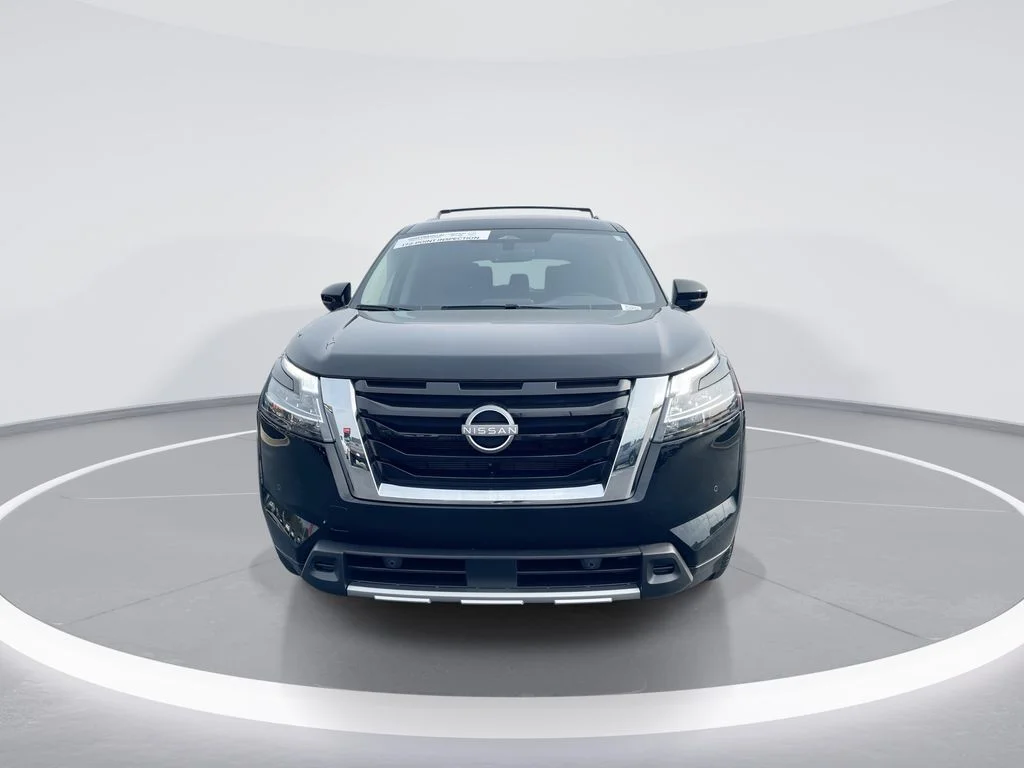 Used 2023 Black Nissan SL image 3