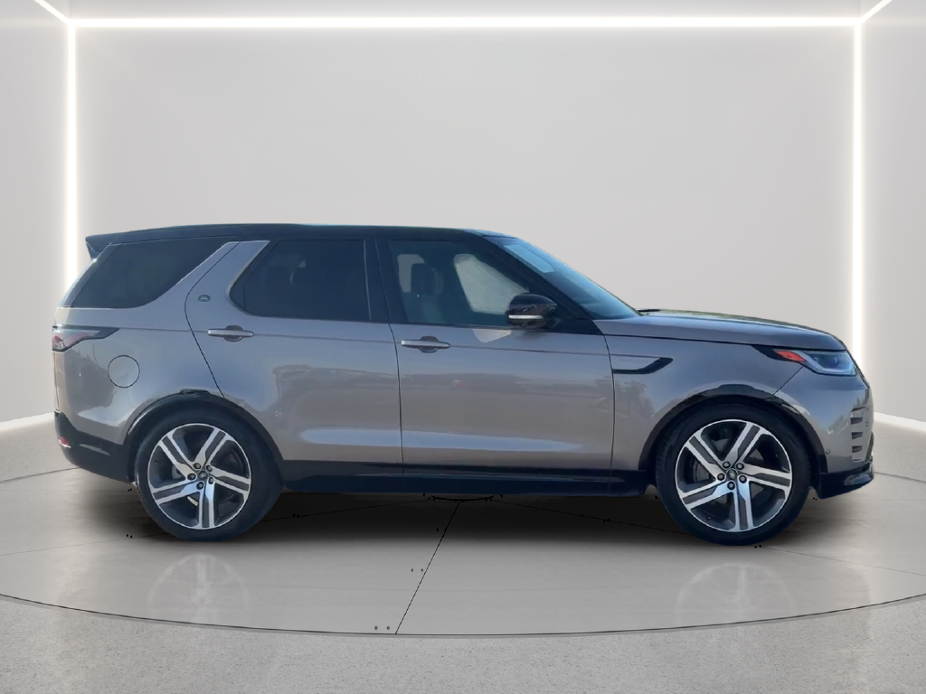 Used 2024 Brown Land Rover Dynamic SE image 4