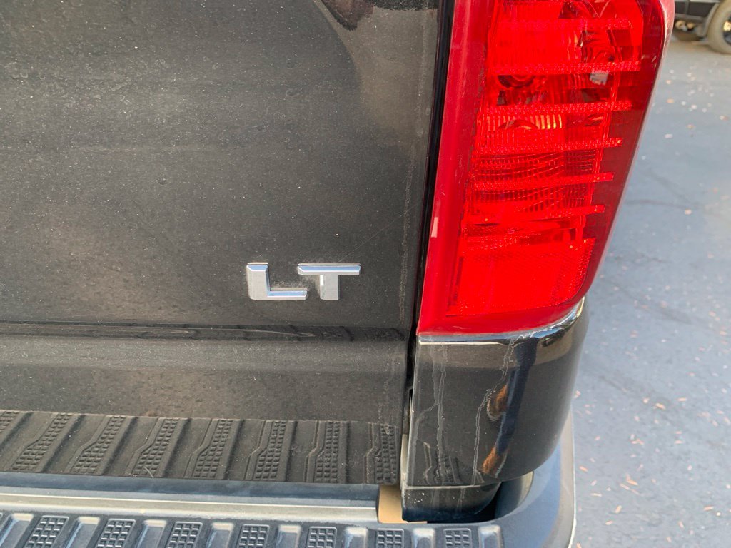 Used 2022 Black Chevrolet LT image 10