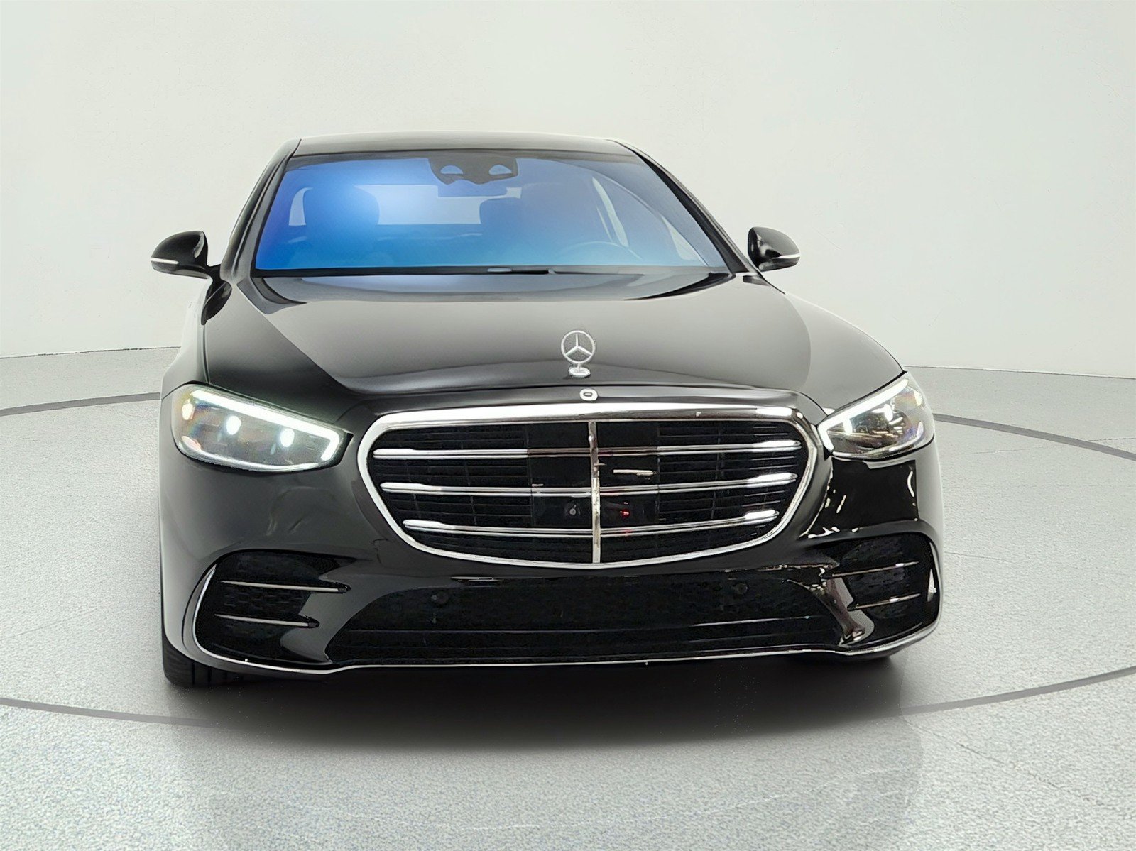 Certified Used 2023 Obsidian Black Mercedes-Benz S 580 4MATIC® Sedan image 2