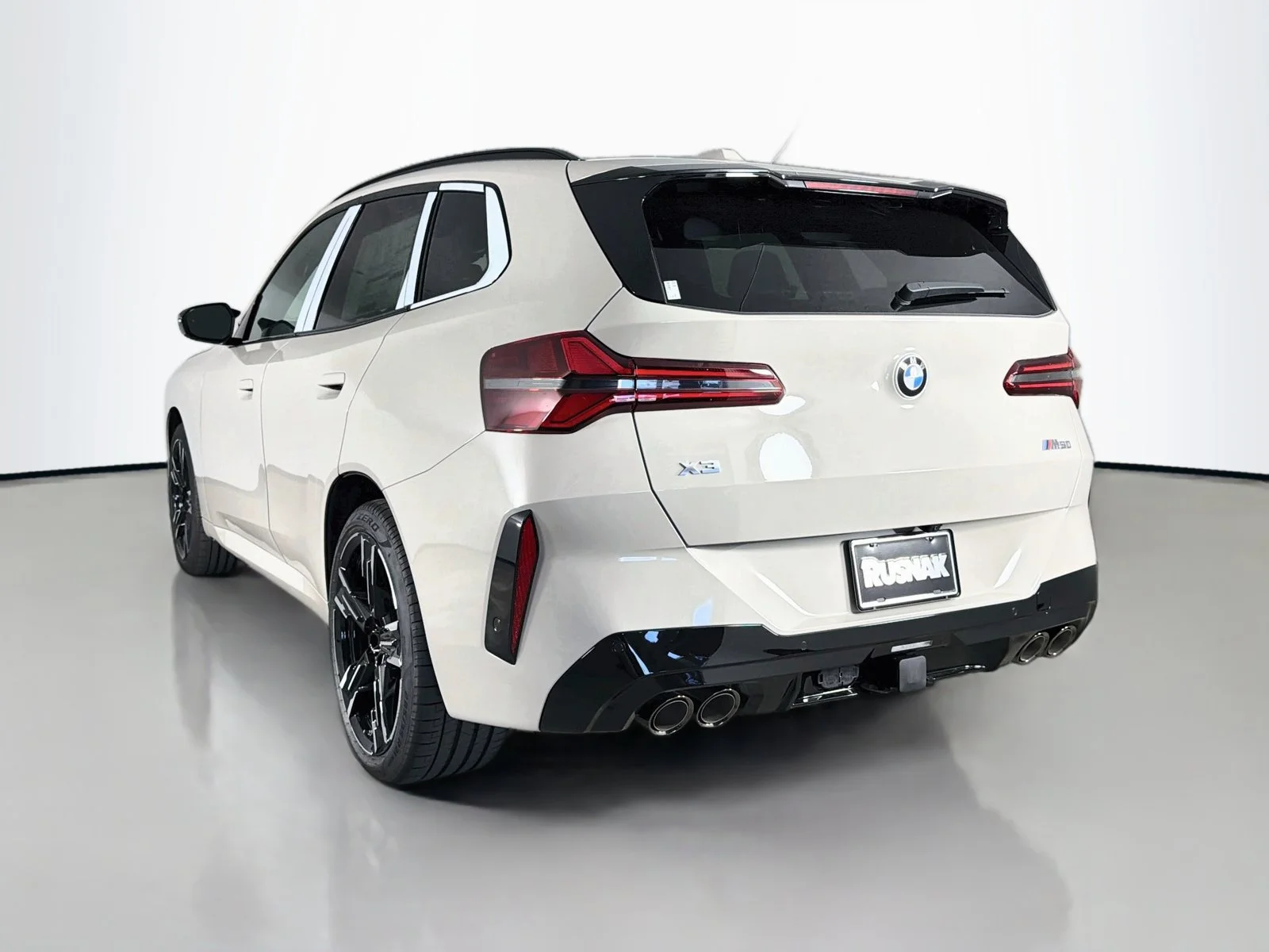 New 2026 Dune Grey Metallic BMW M50 xDrive image 5