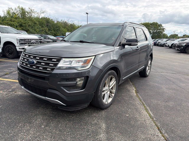Used 2016 Magnetic Ford XLT image 1