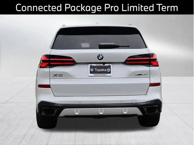 New 2026 Mineral White Metallic BMW xDrive40i image 8