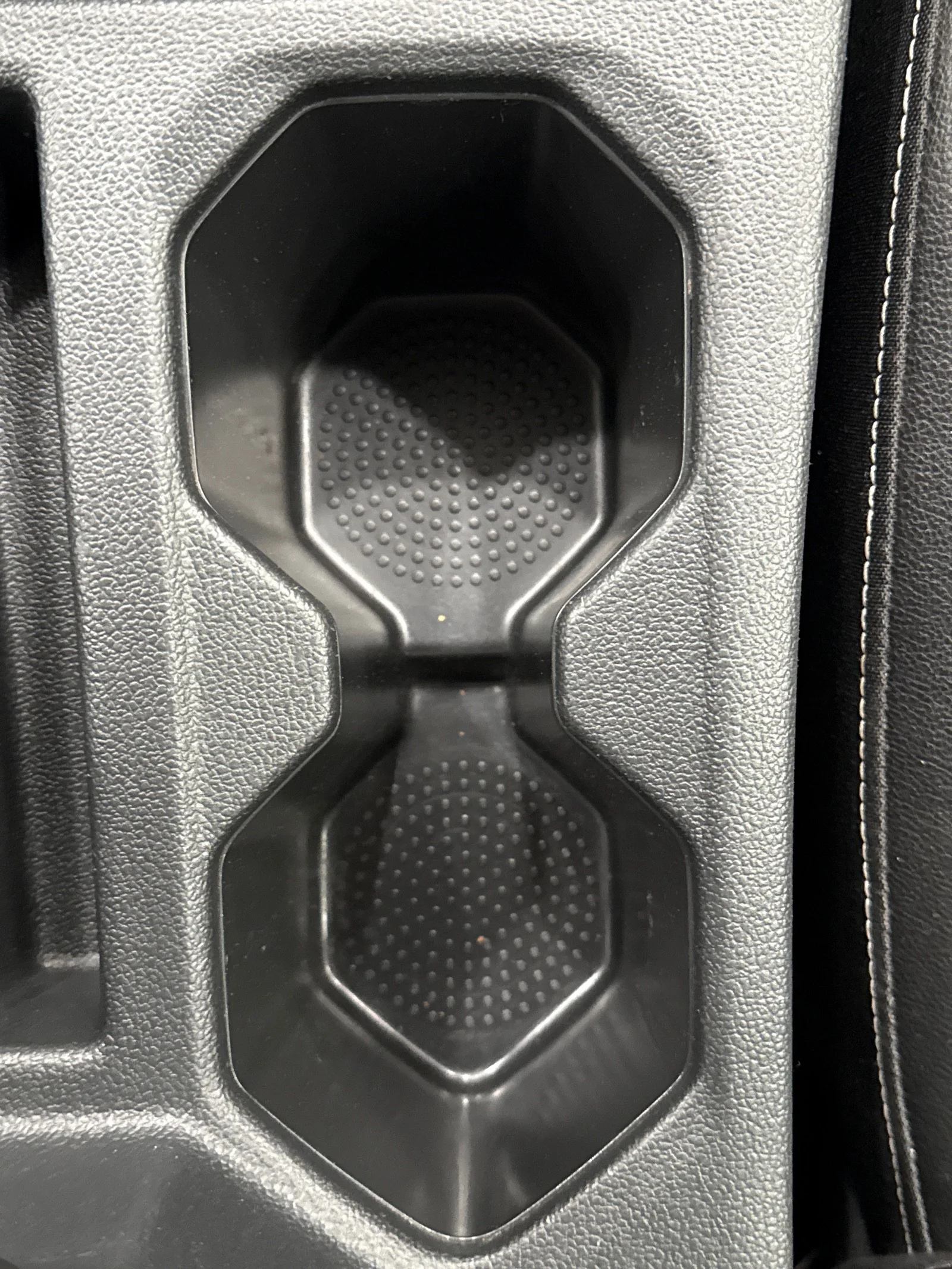 Used 2024 Platinum Gray Metallic Volkswagen SE image 25