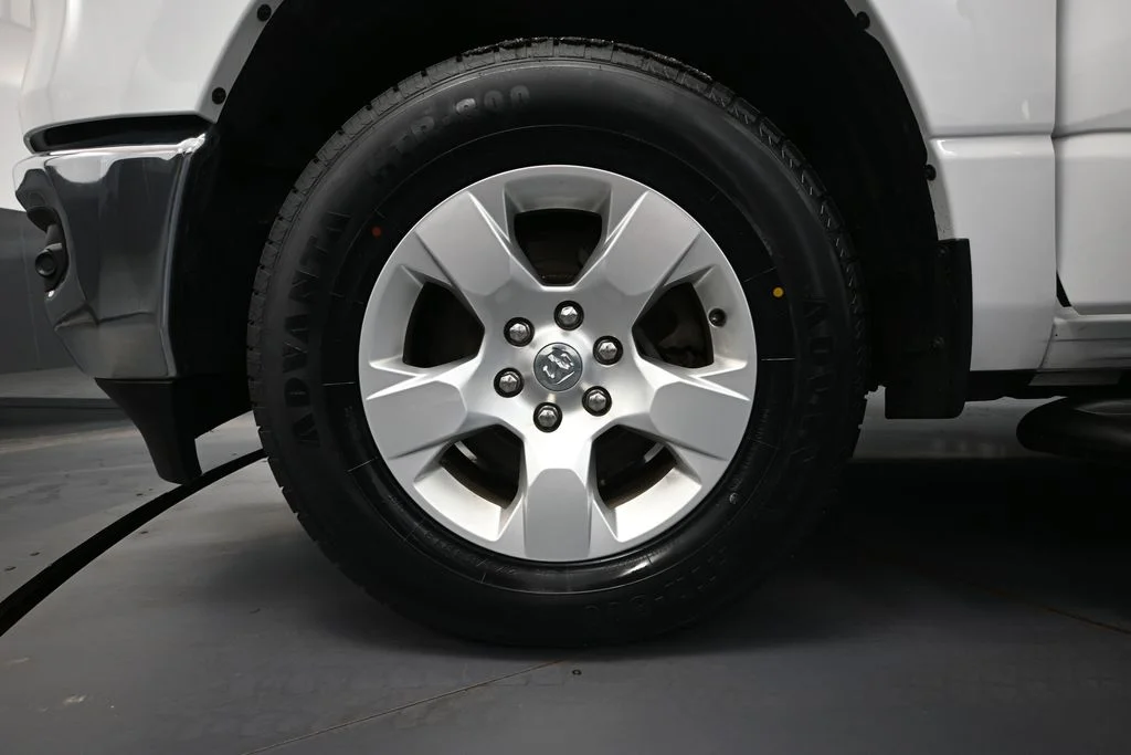 Used 2021 White Ram Big Horn/Lone Star image 20