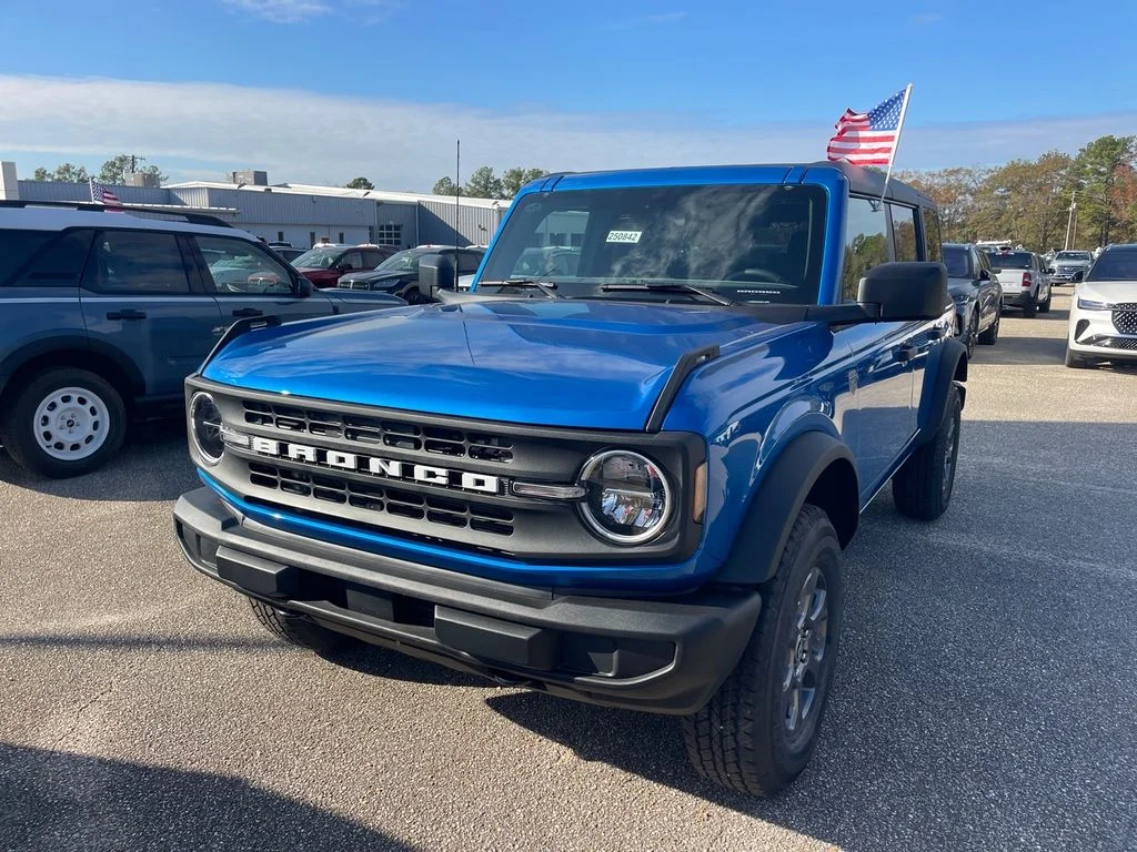 2025 Ford Bronco 4-Door Big Bend - Photo 2