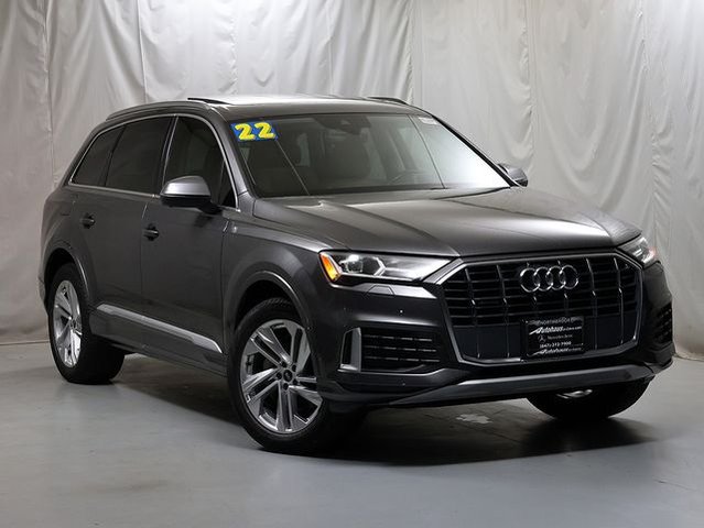2022 Audi Q7 45 Premium