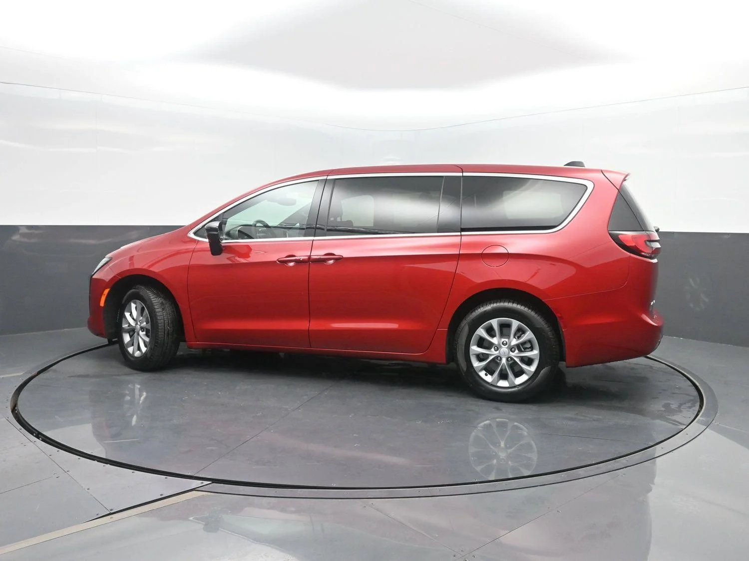 2027 Chrysler Pacifica Select - Photo 41