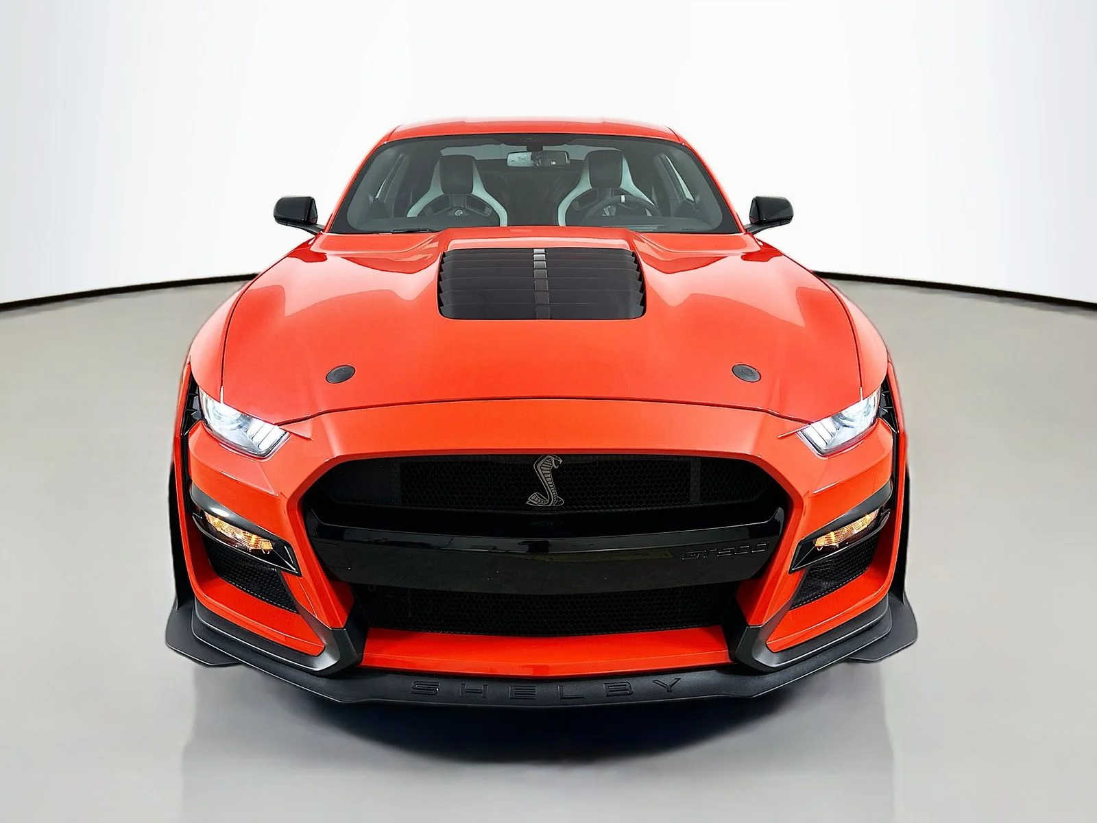Used 2022 Orange Ford  image 2