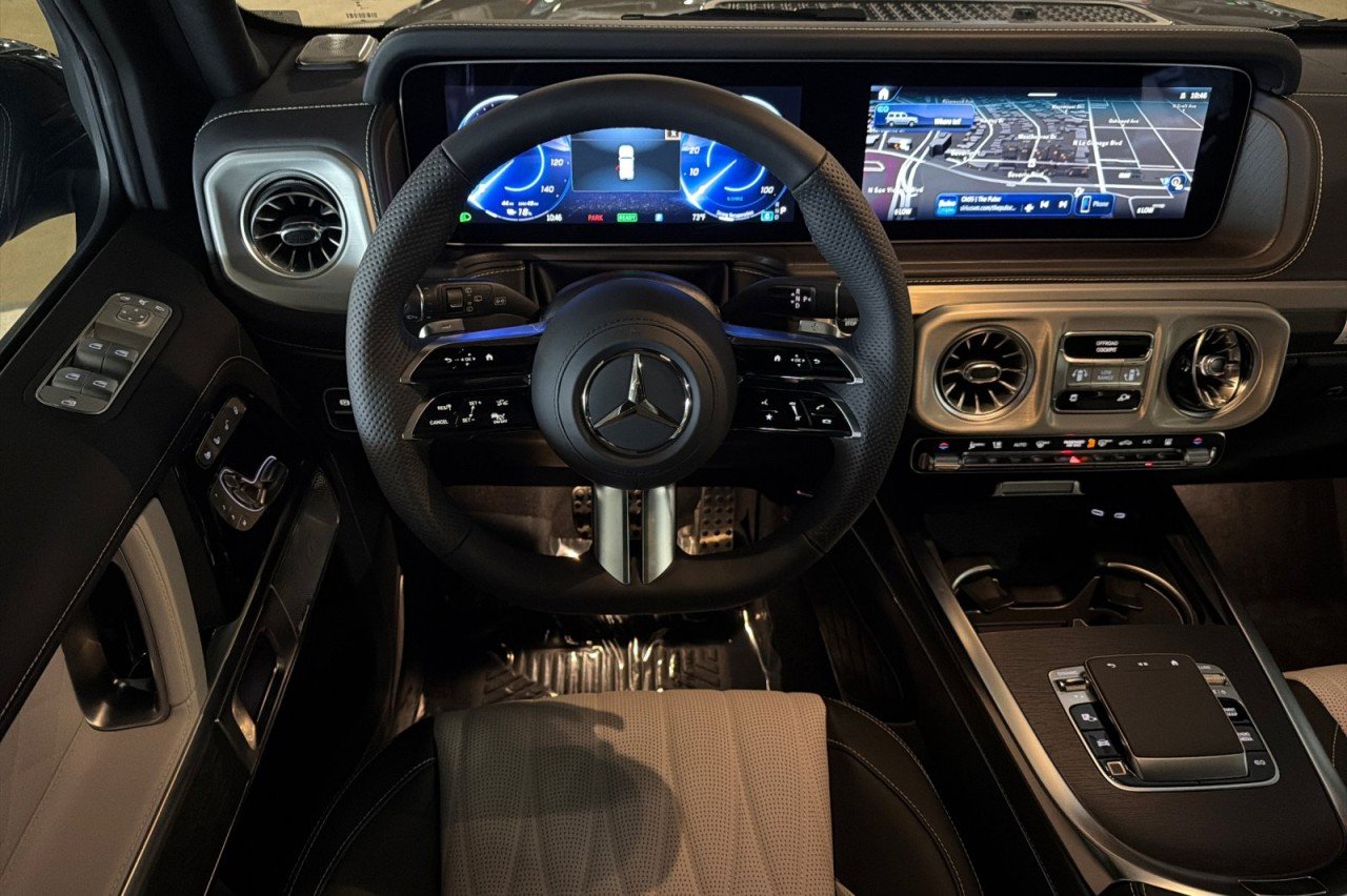 New 2027 MANUFAKTUR Arabian Grey Non- Metallic Mercedes-Benz G 580e SUV image 13