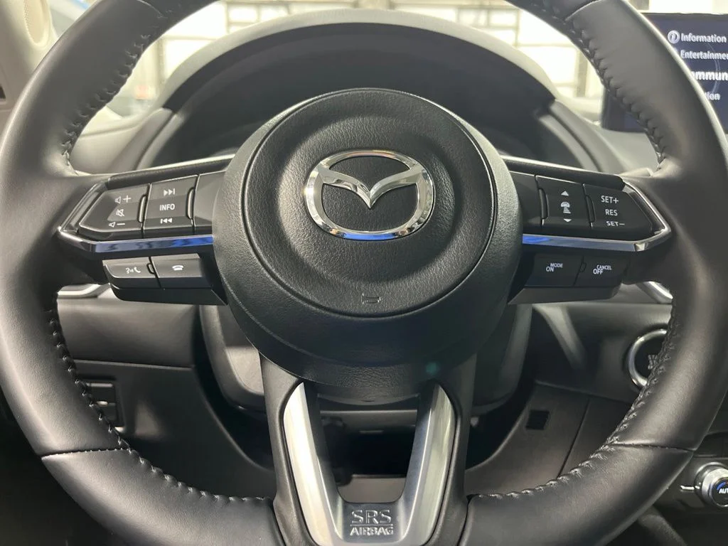 Used 2025 White Metallic Mazda 2.5 S Preferred Package image 17