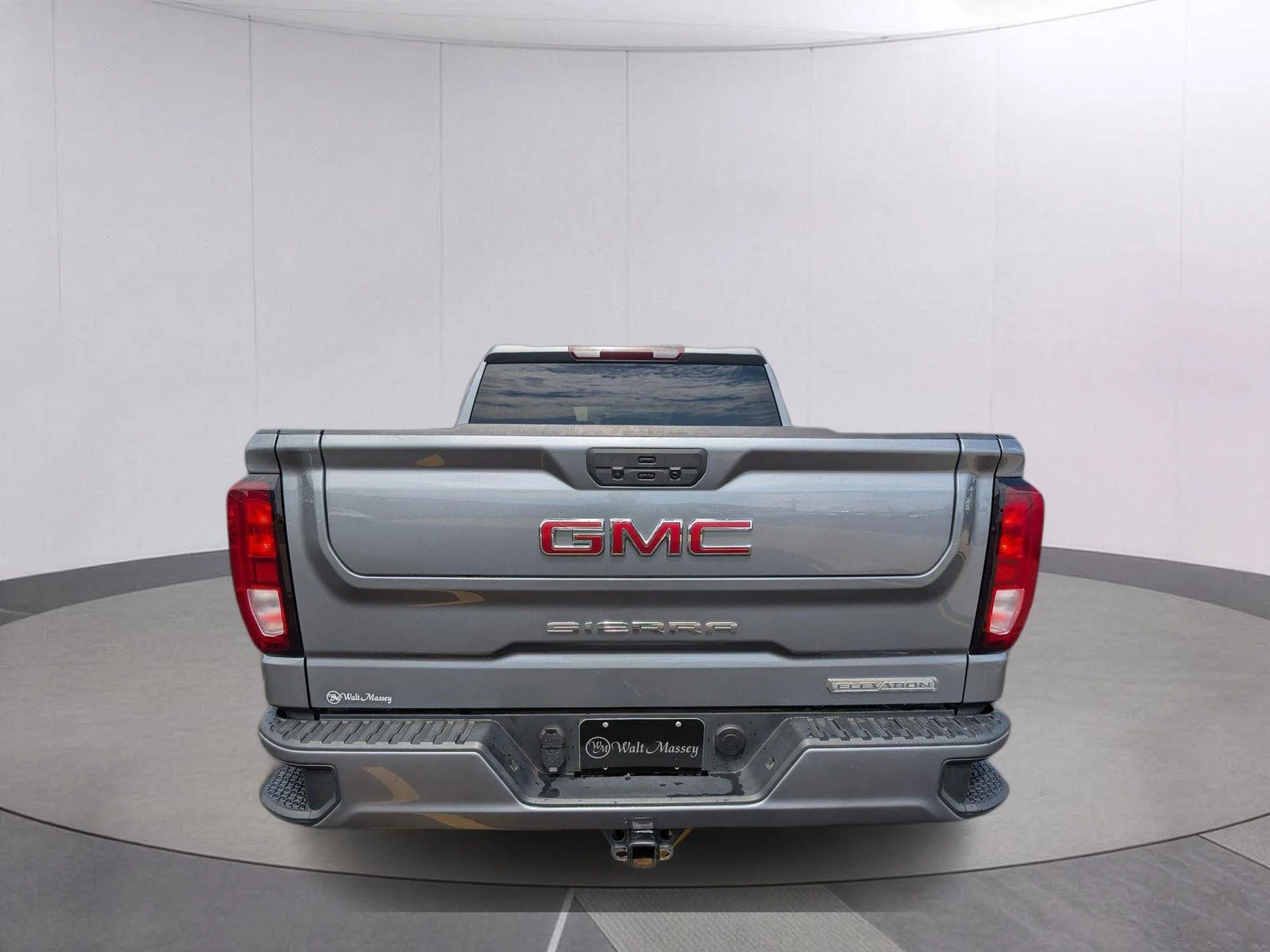 Used 2022 Satin Steel Metallic GMC Elevation image 4