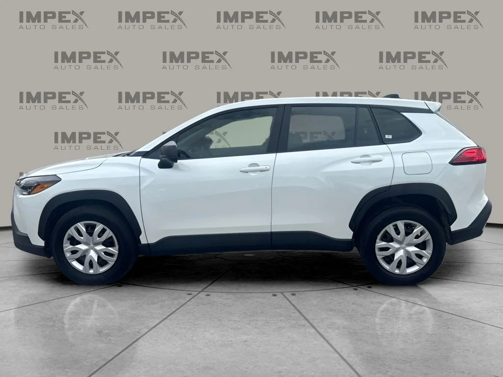 Used 2025 Beige Toyota L image 2