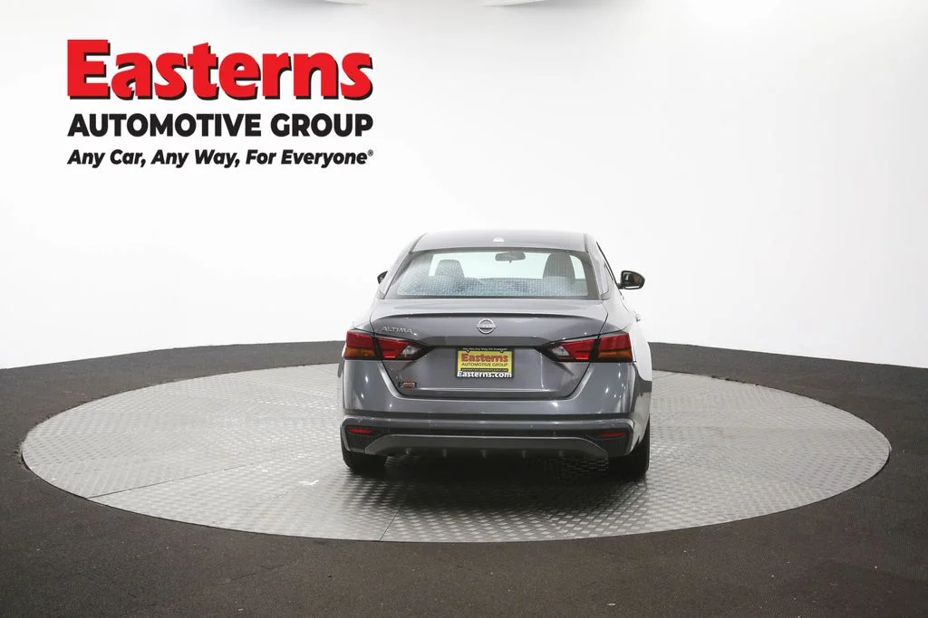Used 2025 Gray Nissan 2.5 SV image 36