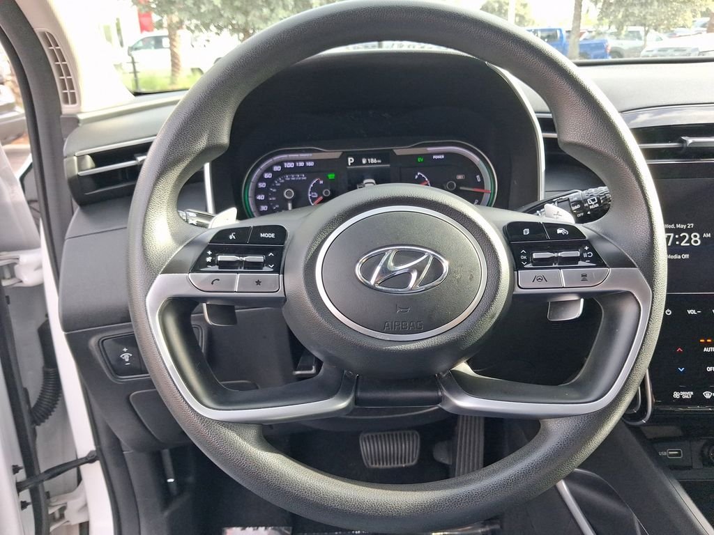 Used 2024 White Hyundai SEL image 19