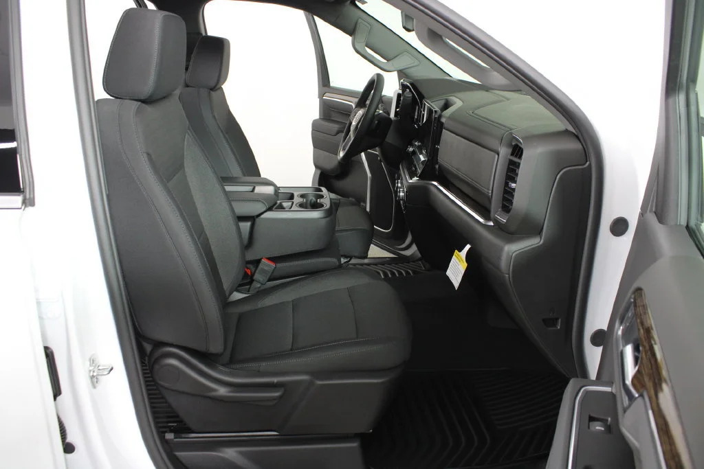 2026 GMC Sierra 1500 SLE - Photo 15