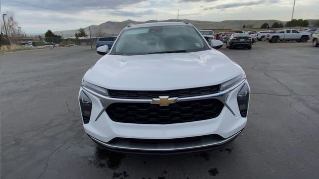 2026 Chevrolet Trax LT - Photo 3