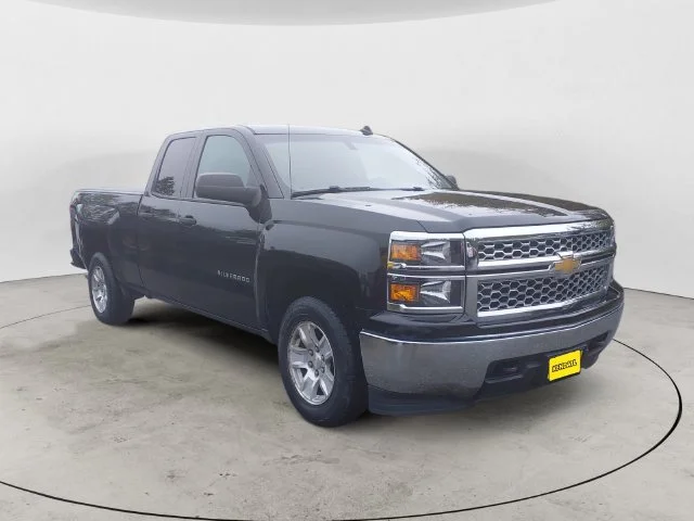 Used 2014 Black Chevrolet LT image 3