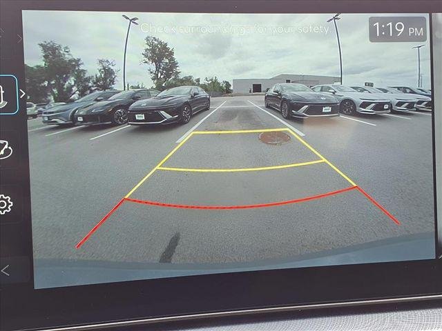 2025 Hyundai Sonata Hybrid Limited - Photo 17