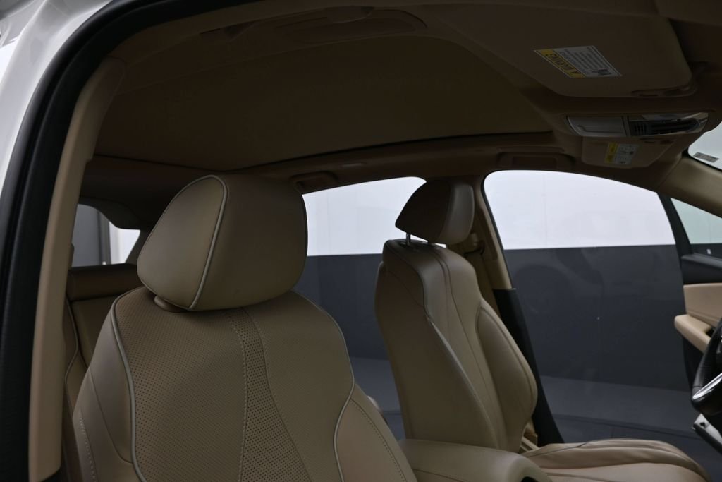 Used 2019 White Acura Advance Package image 39
