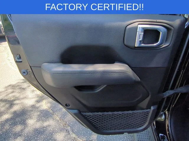 Used 2022 Black Jeep Unlimited Sahara Altitude image 26