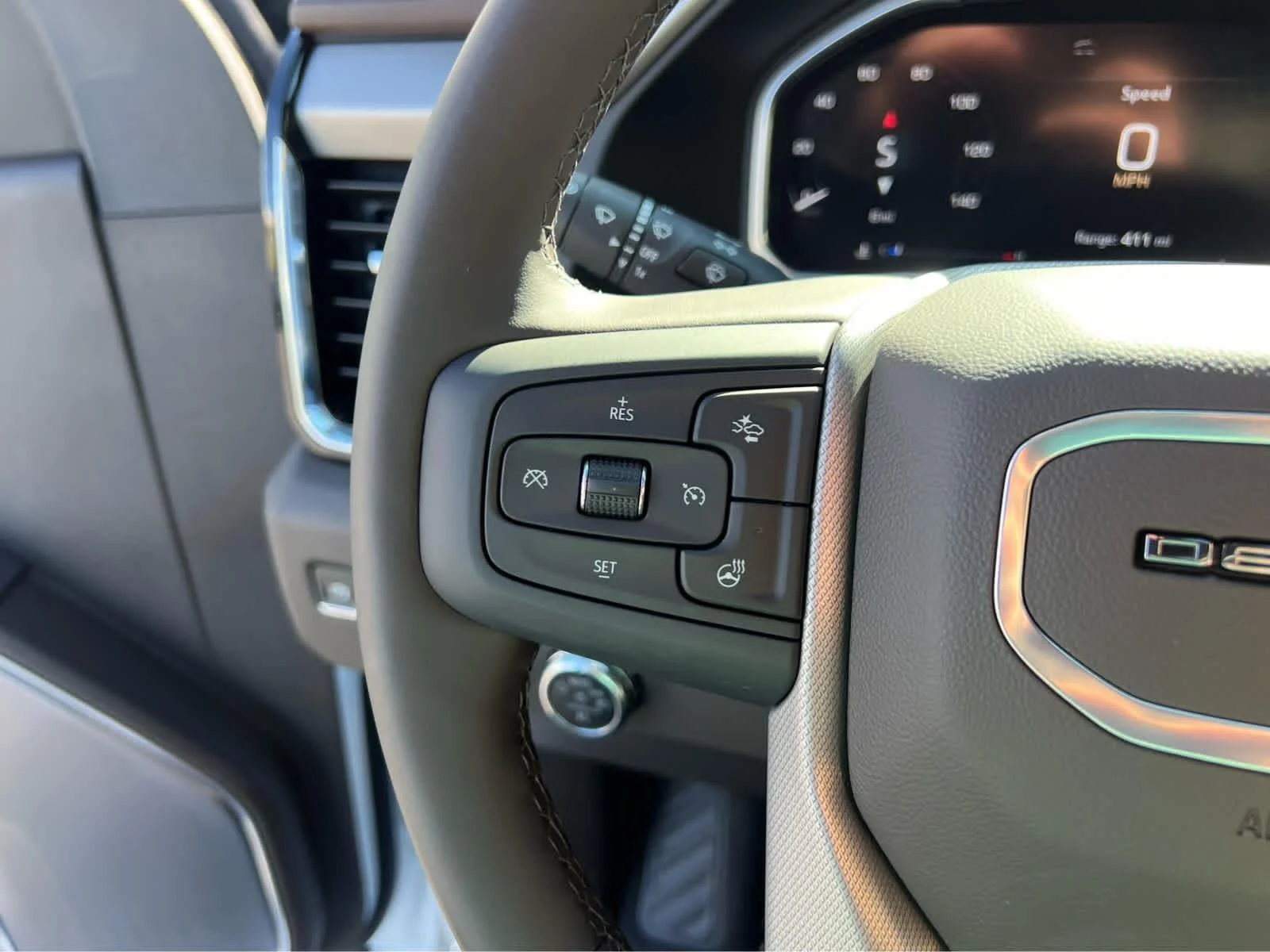 2026 GMC Sierra 3500HD Denali - Photo 19