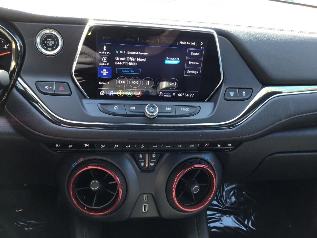 Used 2022 Iridescent Pearl Tricoat Chevrolet RS image 16