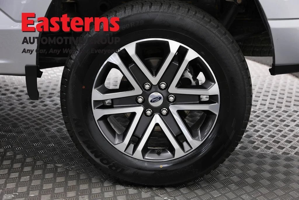 Used 2023 Silver Ford XL image 33