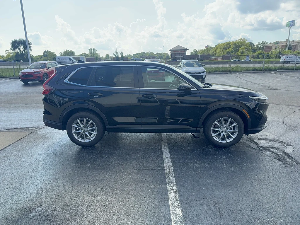 2026 Honda CR-V EX, photo 3 of 12