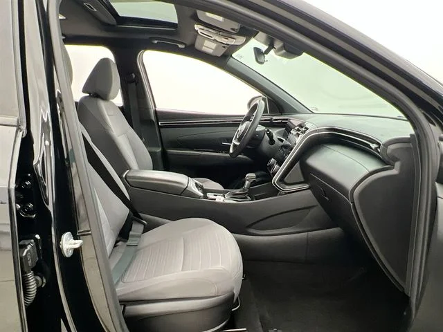 Used 2023 Black Hyundai SEL image 15