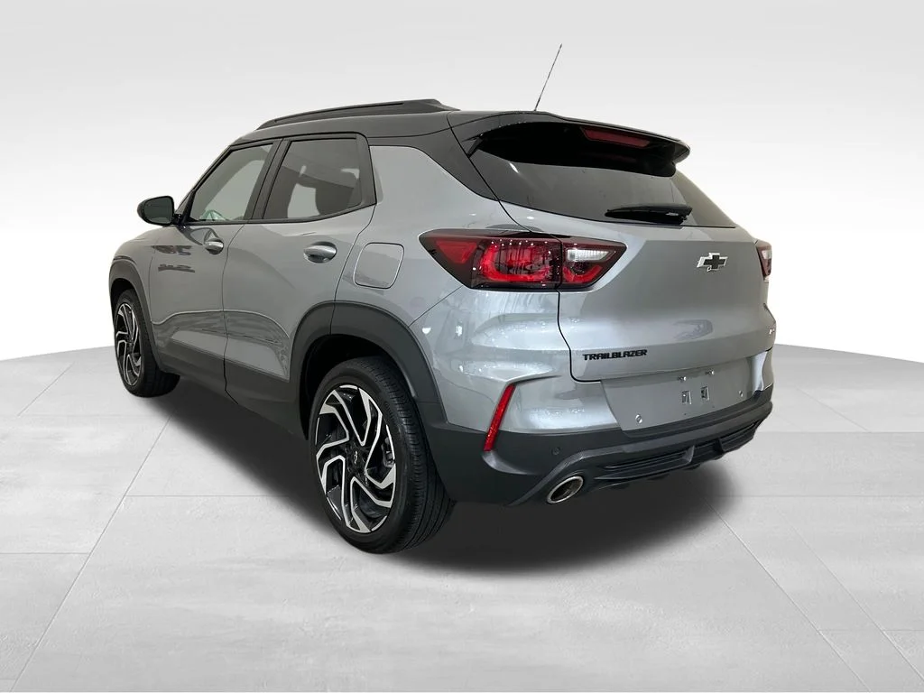 Used 2024 Gray Chevrolet RS image 3