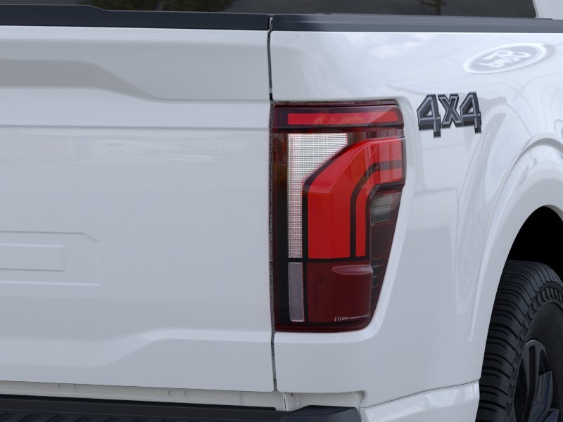 New 2026 Oxford White Ford Lariat® image 21