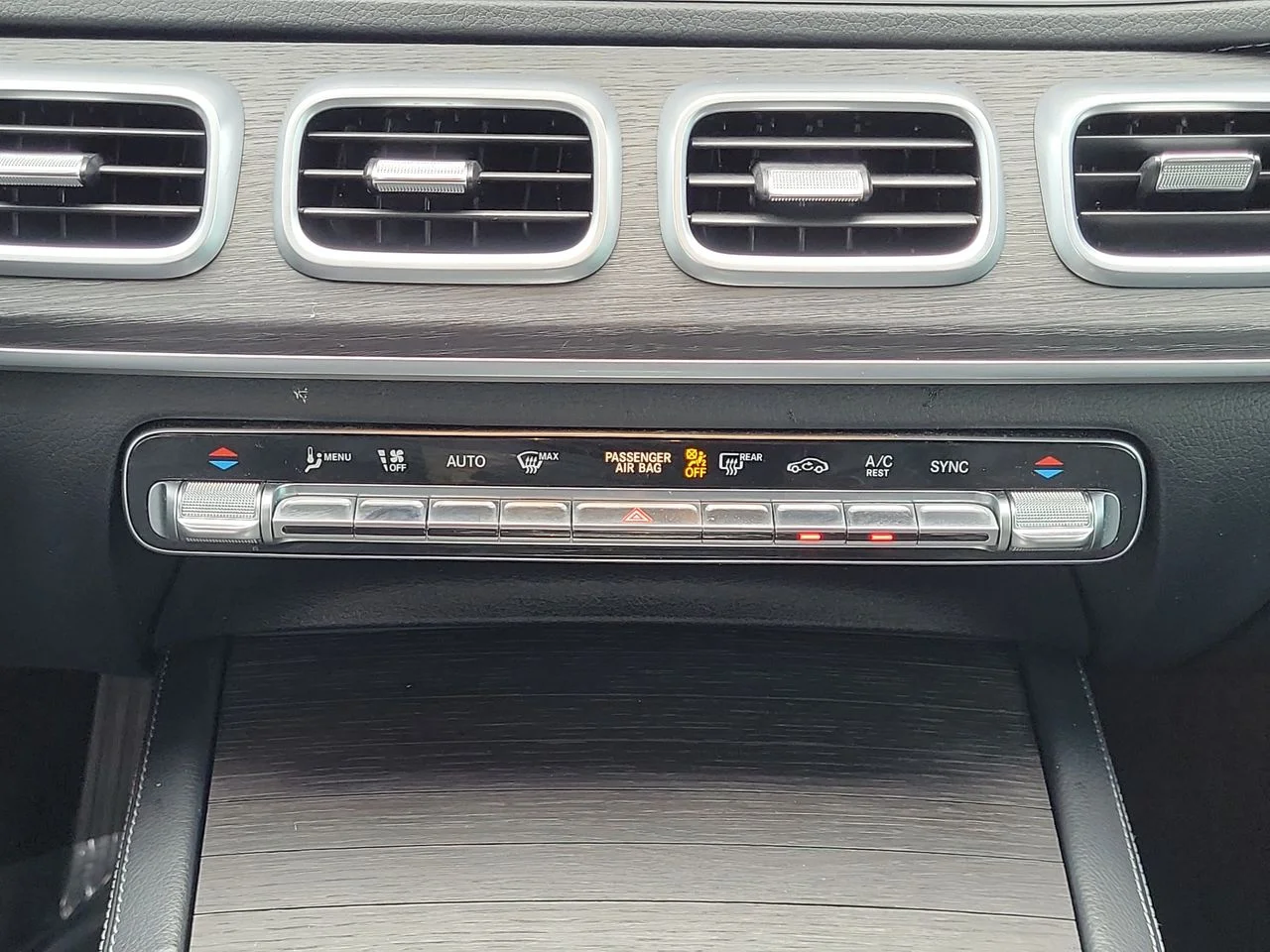 Certified Used 2021  Mercedes-Benz GLS 450 image 21