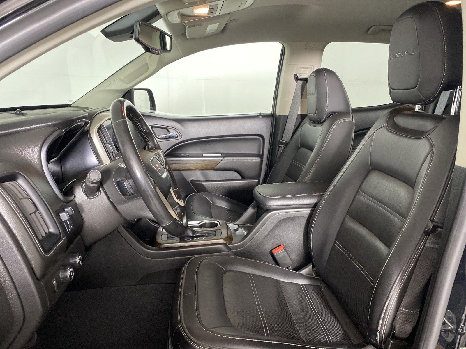 Used 2019 Onyx Black GMC 4WD Denali image 10