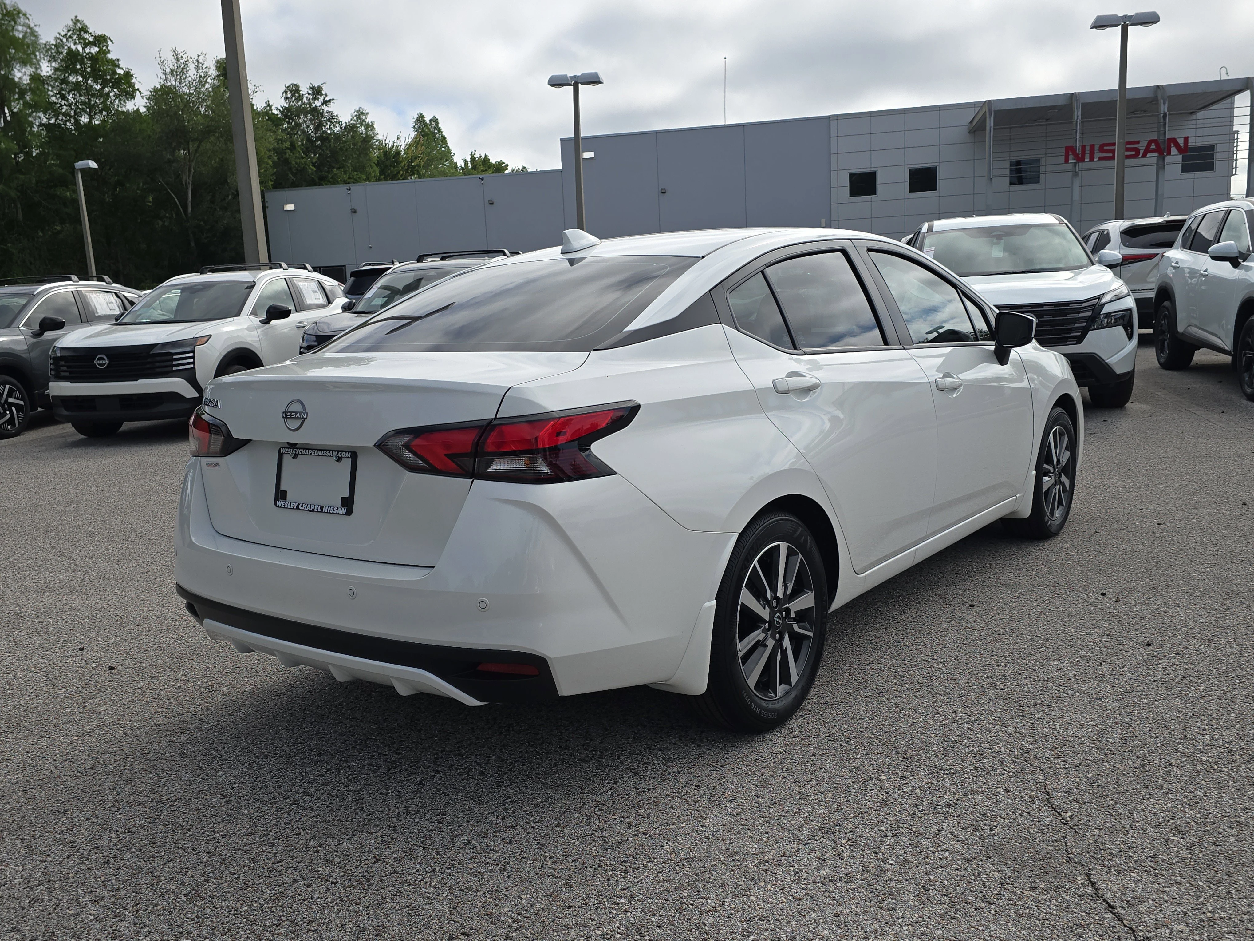2025 Nissan Versa Sedan SV - Photo 8