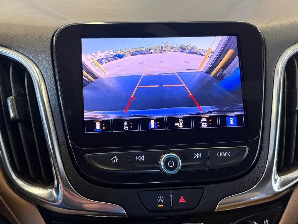 Used 2022 IRON GRAY METALLIC Chevrolet Premier image 22