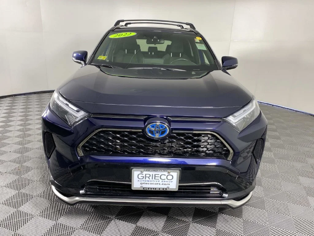 Used 2022 Blueprint Toyota SE image 3
