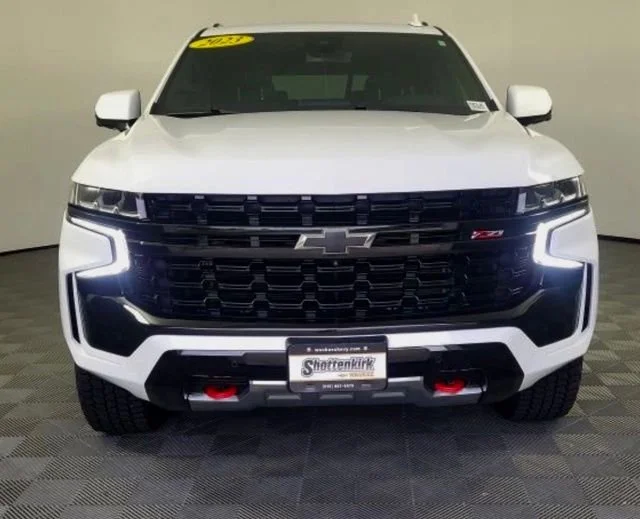 Used 2023 Summit White Chevrolet Z71 image 25