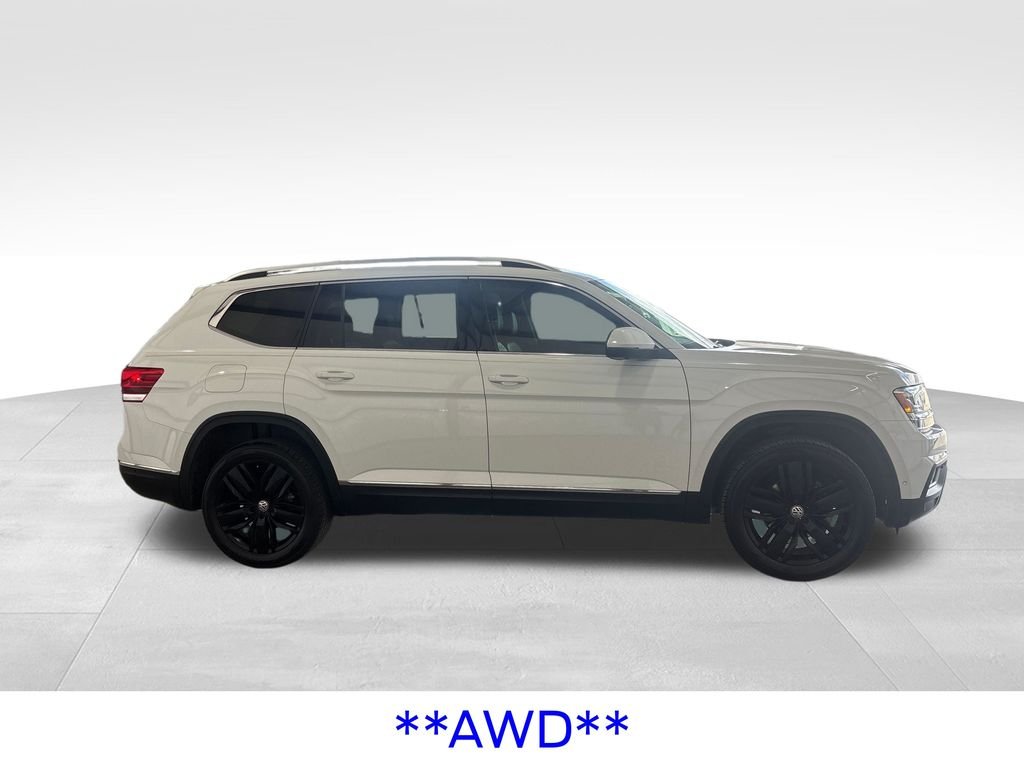 Certified Used 2019 Pure White Volkswagen SEL Premium image 8